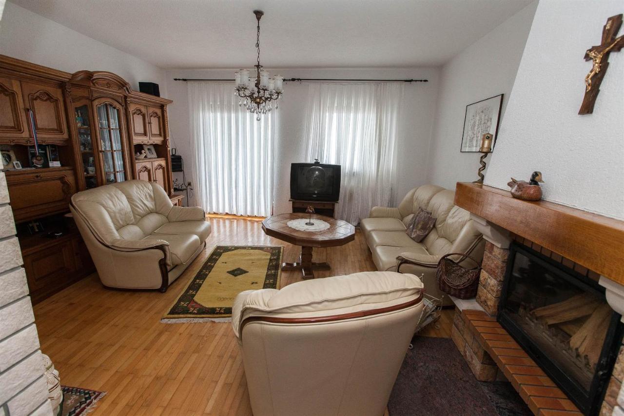 Apartments With A Parking Space Crikvenica - 11307 Bagian luar foto